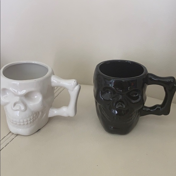 Two Skull Mugs NWT - Picture 3 of 4